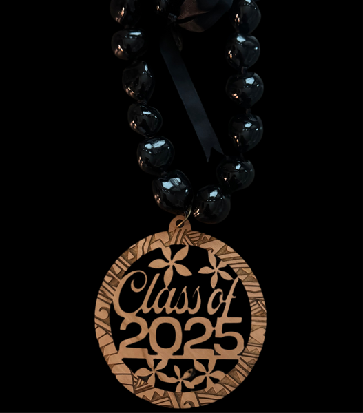 Kukui Necklace with Class of 2025 Poly Tribal Pendant with Plumeria