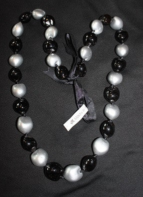 Black and Silver Kukui Lei